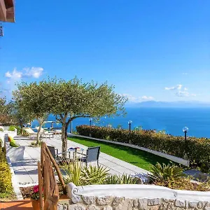  Holiday home Il Giardino Di Rosa Italy